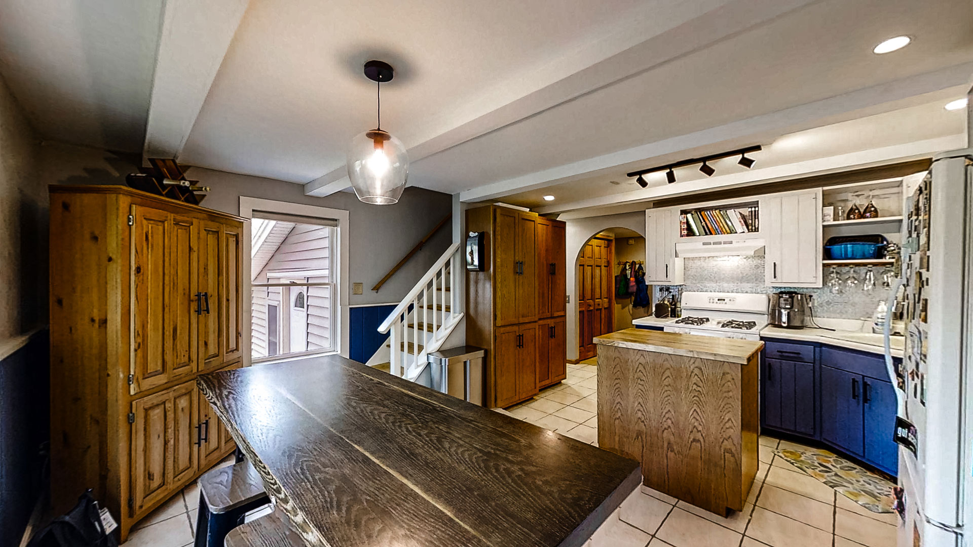 2865 Old Creek Kitchen