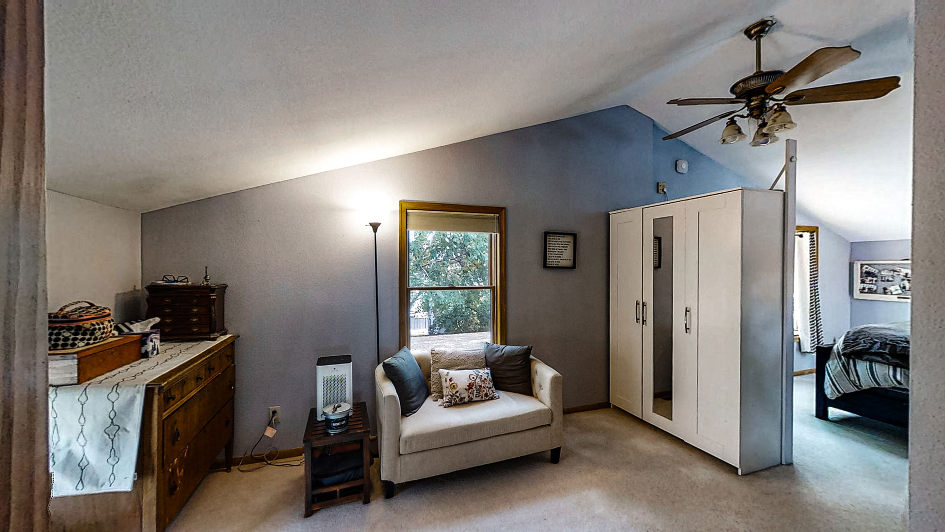 2865 Old Creek Bedroom