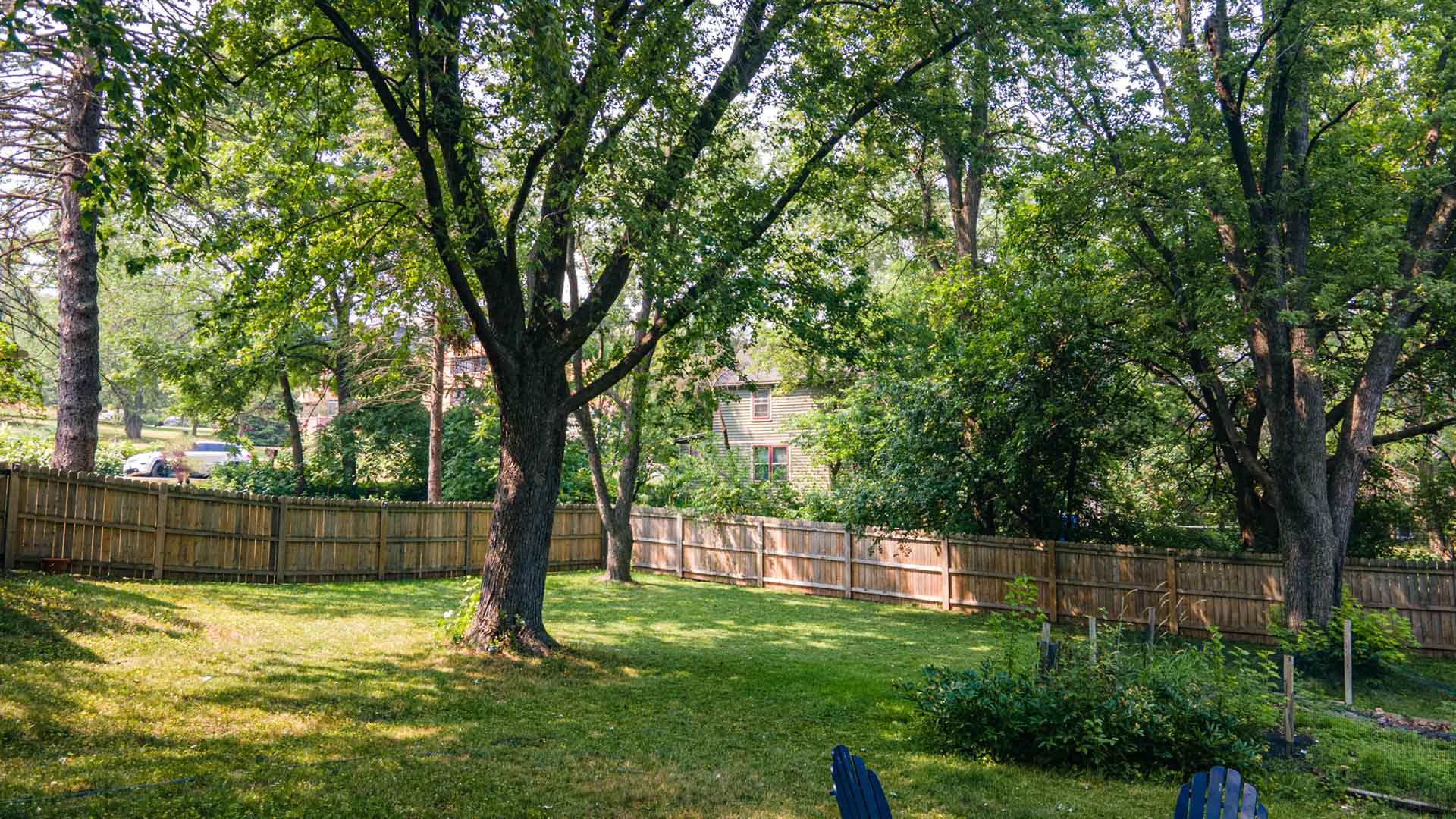 2865 Old Creek Fenced Yard