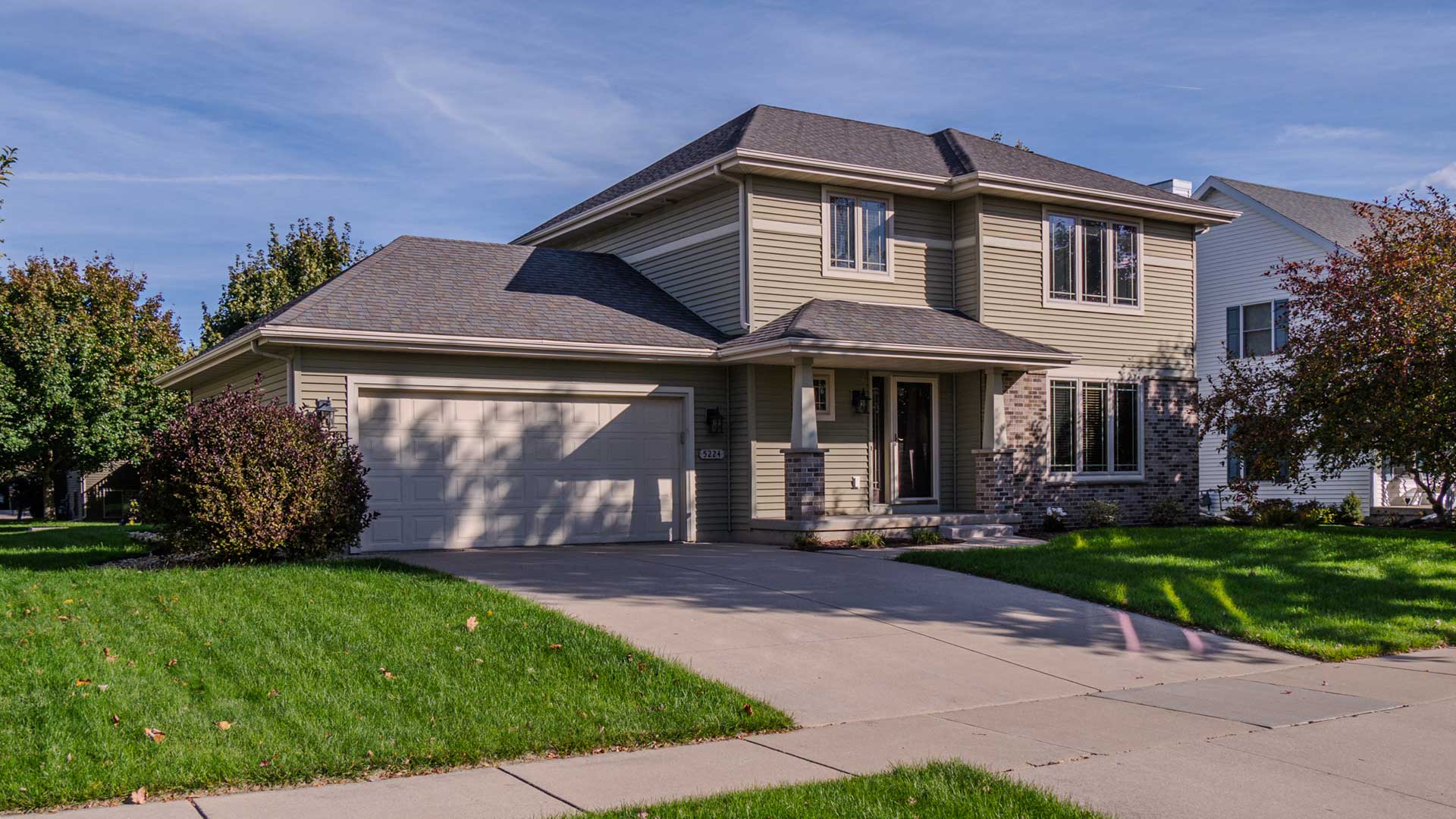 5224 Nannyberry Front of House