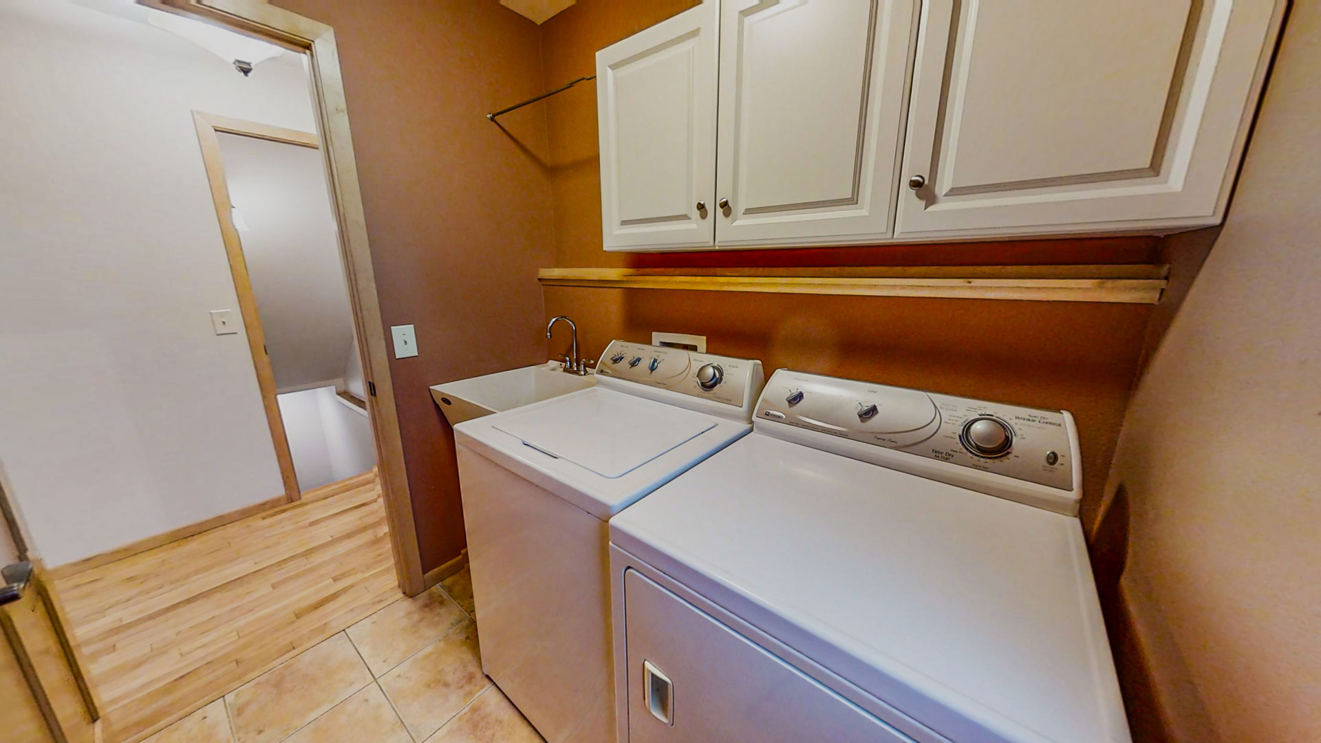 5224 Nannyberry Laundry Room