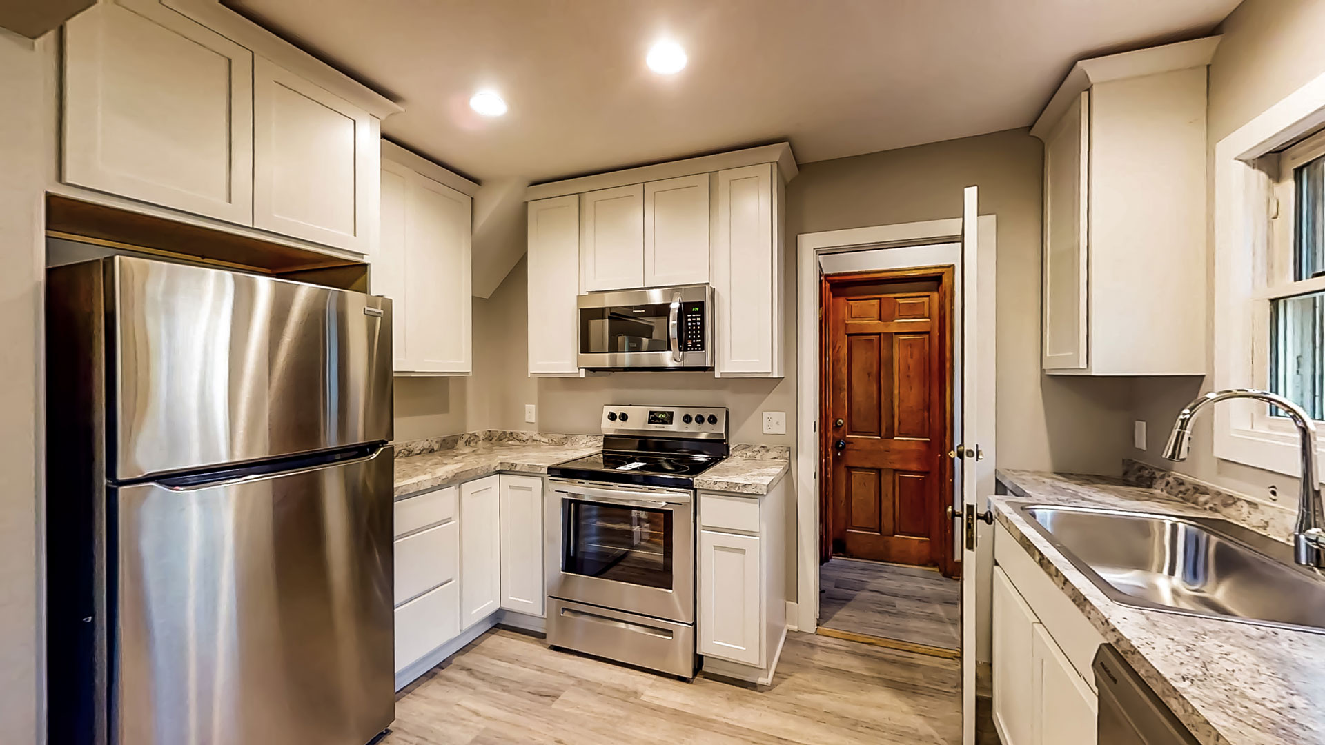 625 N Blackhawk #2 Kitchen