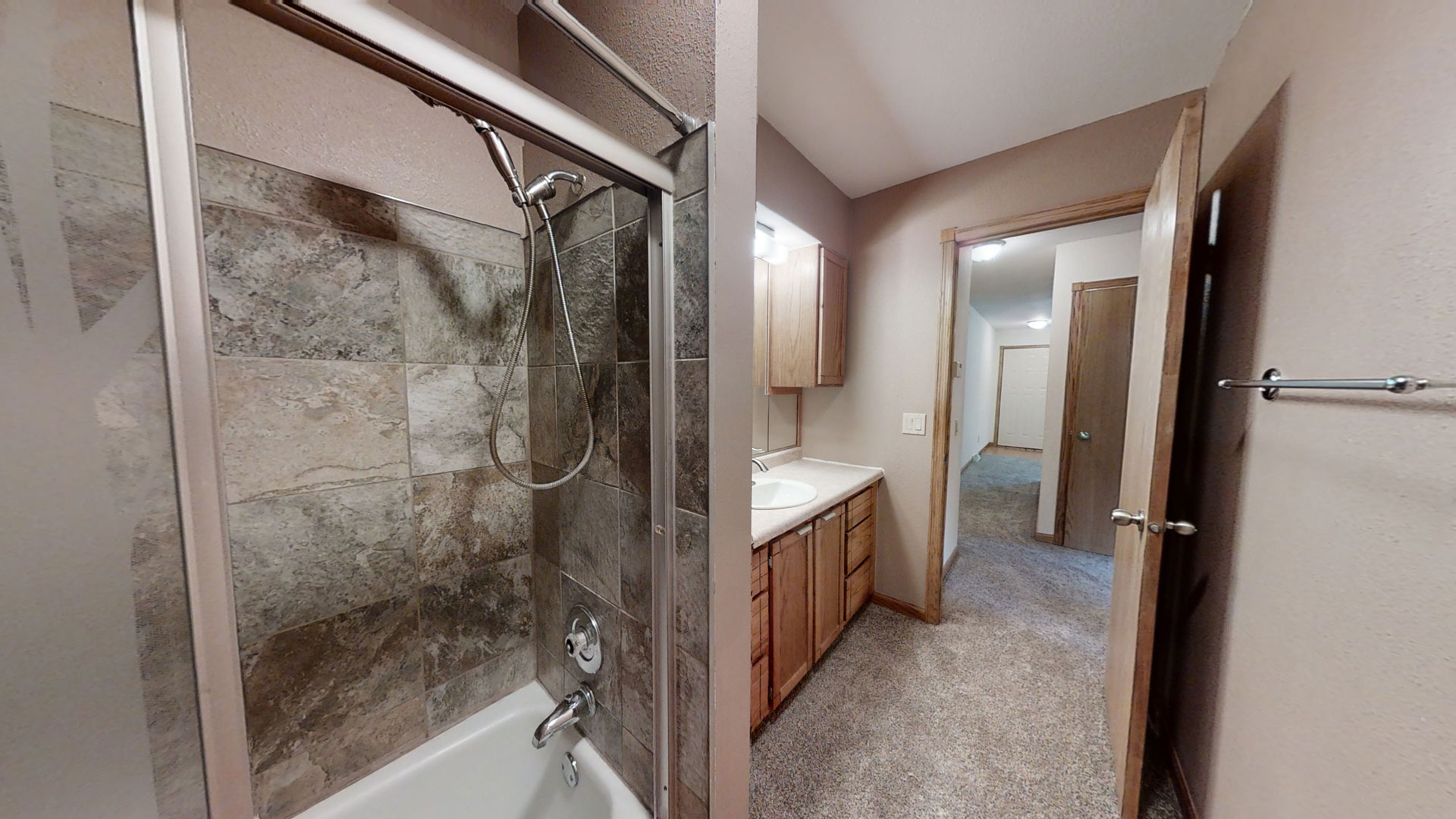 6701 Elmwood Bathroom
